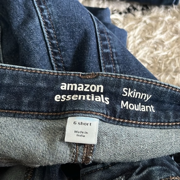Amazon Essentials Skinny Jeans Bundle - Picture 2 of 4
